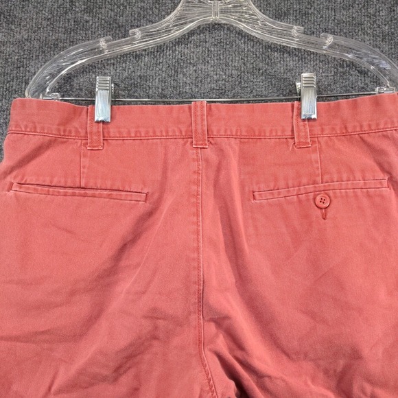 J. Crew Men's Chino Shorts Red Size 33 Slash Pockets 100% Cotton - Picture 3 of 10